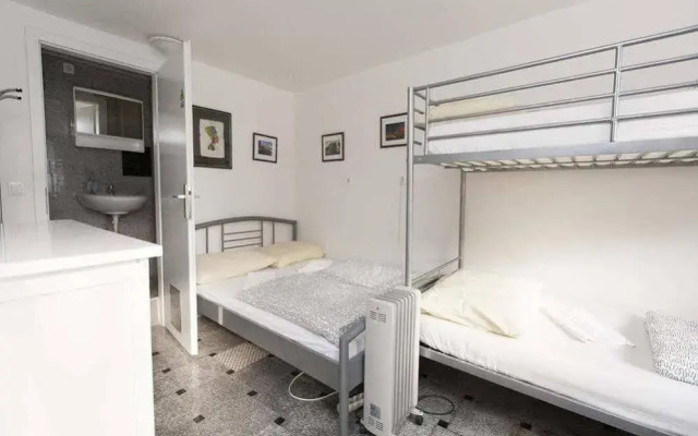 Hostel 24 Center