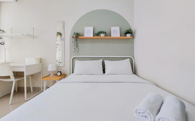 Simply And Cozy Living Studio Transpark Bintaro Apartment