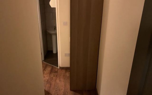 1 Bed - Sleeps 4 - Garden - City Centre