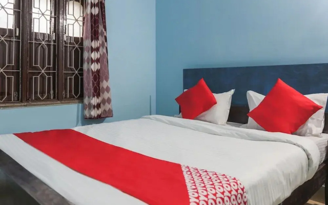 Royal Blues by OYO Rooms