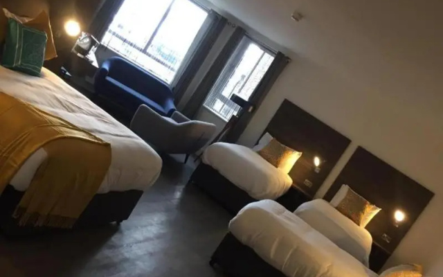 Base Accommodation Dingle