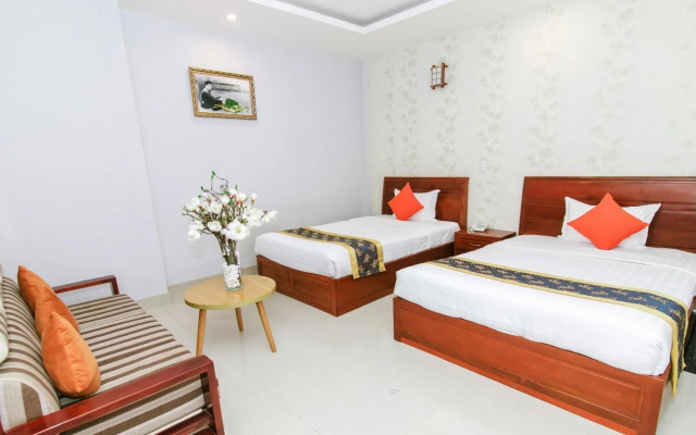 Long Bao Chau Hotel