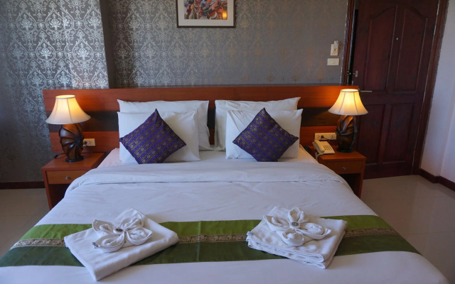 Kirimathani Hotel