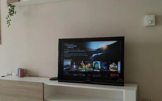 inas 2 bedroom apartment