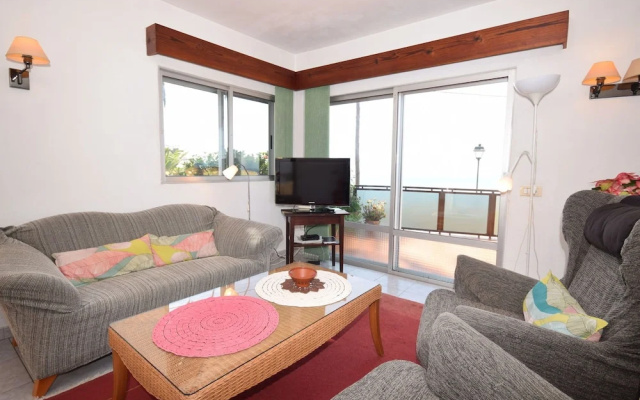 Holiday Home Mesa del Mar Near Black Beach