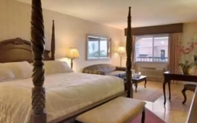 Merced Inn and Suites