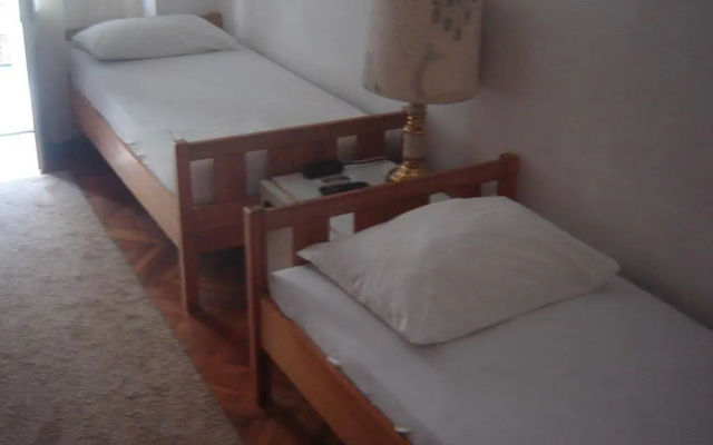Private Accommodation Raspudic