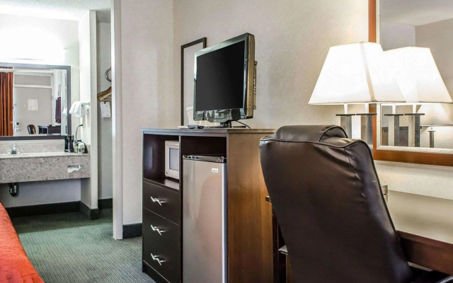 Quality Inn & Suites York East
