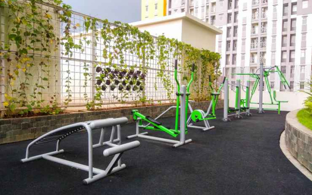 New Furnsihed Studio Room Apartment at Springlake Bekasi By Travelio
