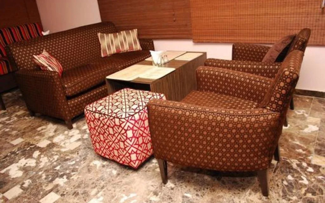 Valley Point Hotel & Suites