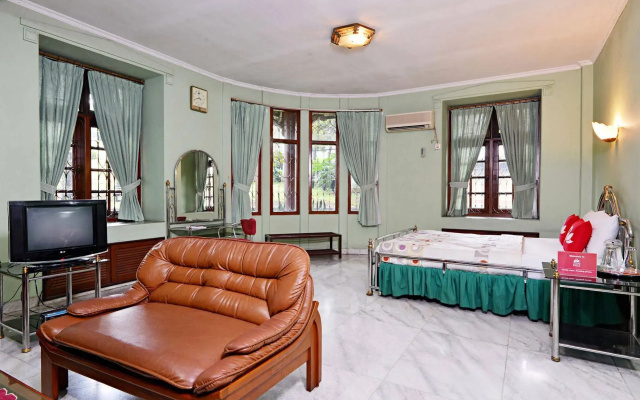 Zenrooms Villa Duta