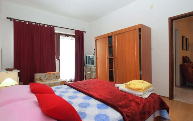 Apartment 1569