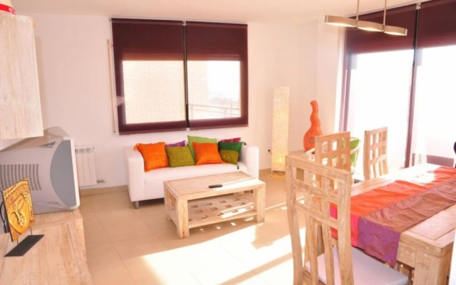 Apartamento Moderno Para 6 Personas en Cambrils