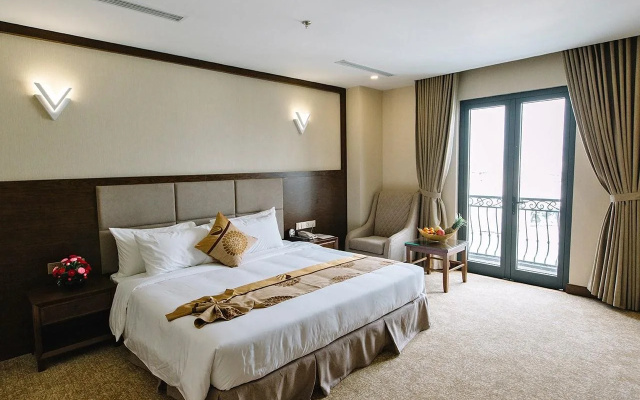 Duc Huy Grand Hotel & Spa