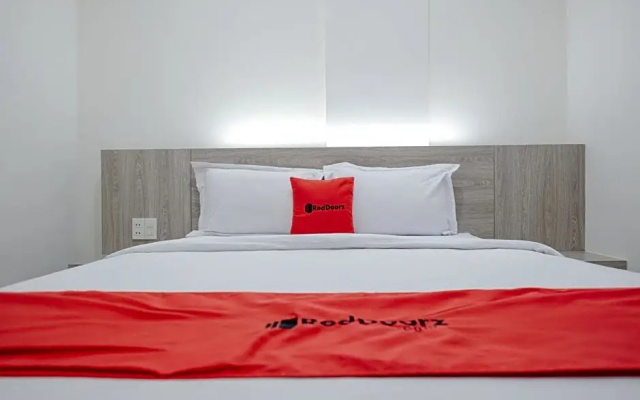 RedDoorz Plus @ Jalan Juanda Medan