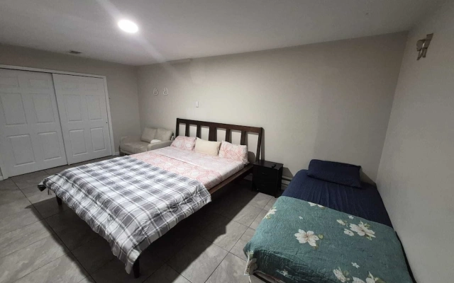 Modern Quiet Suite