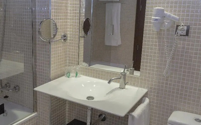 Hotel Real Balneario Carlos III