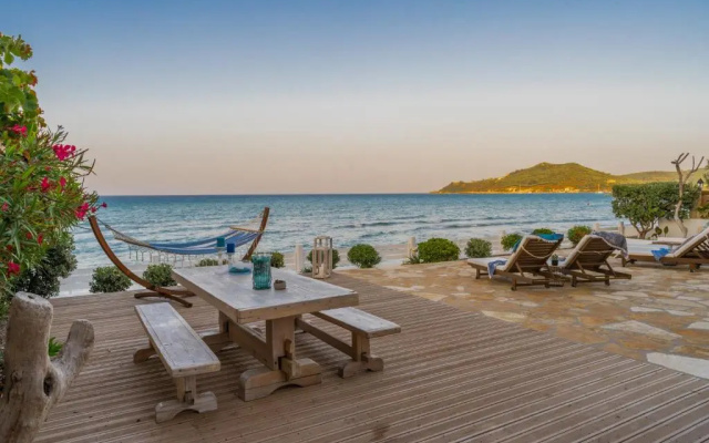 Anemos Beach House