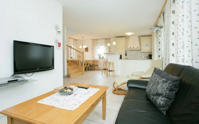 Luxurious Holiday Home in Fügen Near Ski Area