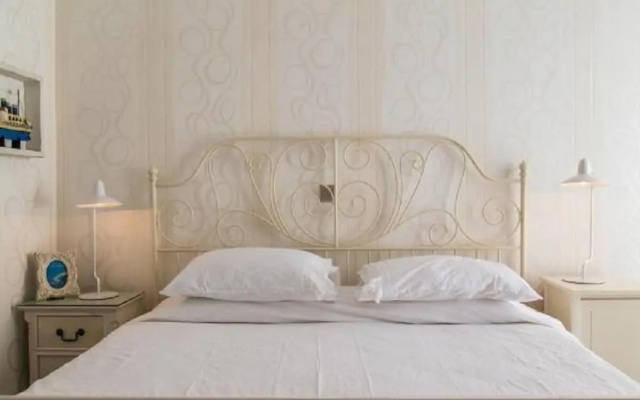 Guru Boutique Suites - Adults Only
