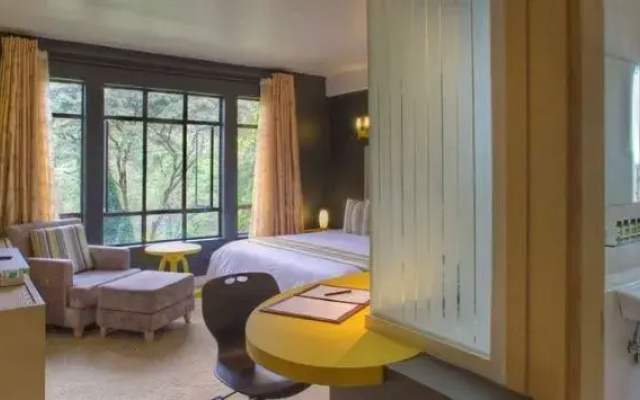 Westhouse-A One Degree South Hotel