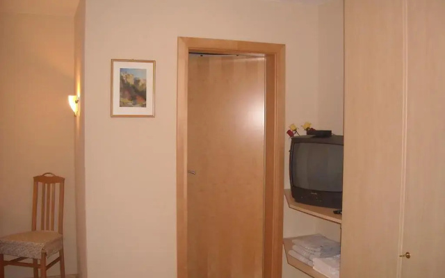 Gstrein - INH 29832