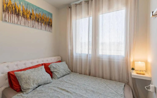 Leon Suite, seafront residence!