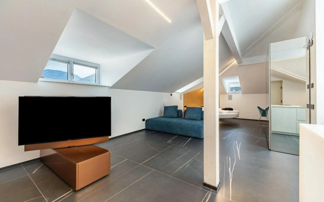 App 6 Palazzo Cavour