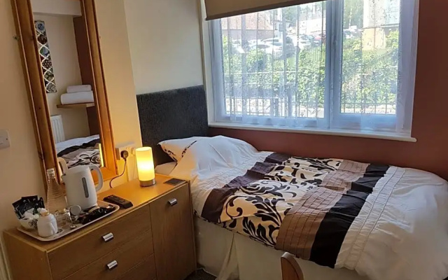 Riverside Guest House