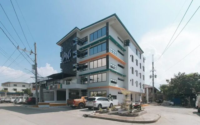 Sans Hotel near Enchanted Kingdom