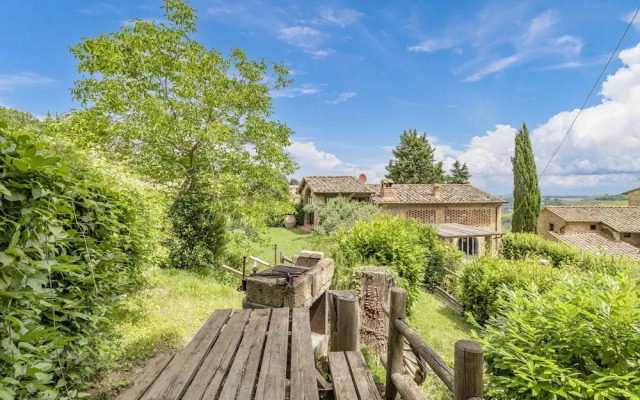 Villa Ademollo with Pool in Chianti Hills