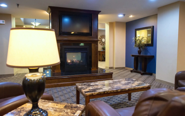 Holiday Inn Express Devils Lake by IHG