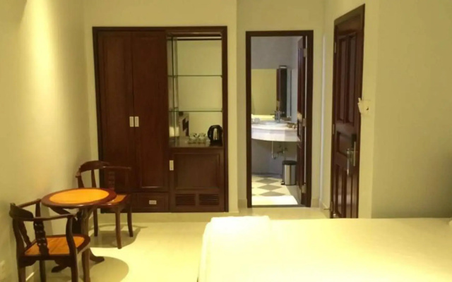 Phoenix Hotel