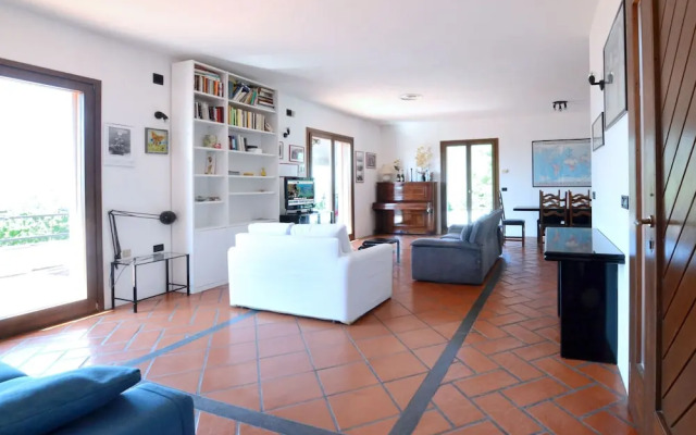 Villa Manuela