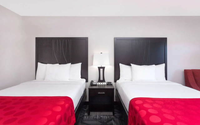 Ramada by Wyndham Tuscaloosa