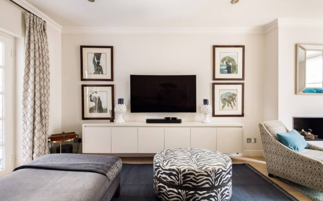 Prince Luxe 4 Bedroom House in Chelsea