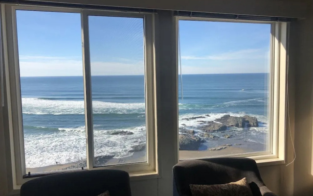 Ester Lee Oceanview Inn