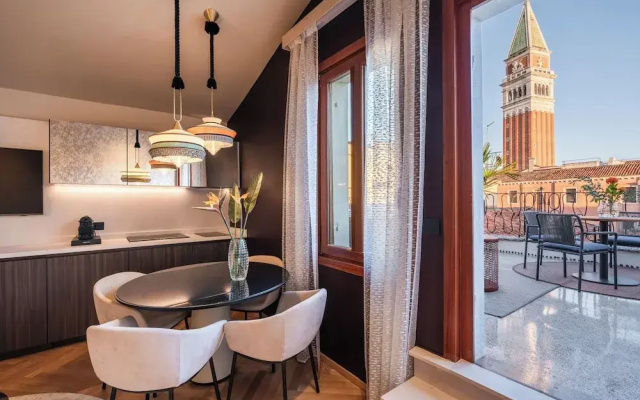 Palazzo Rota Luxury Apartments