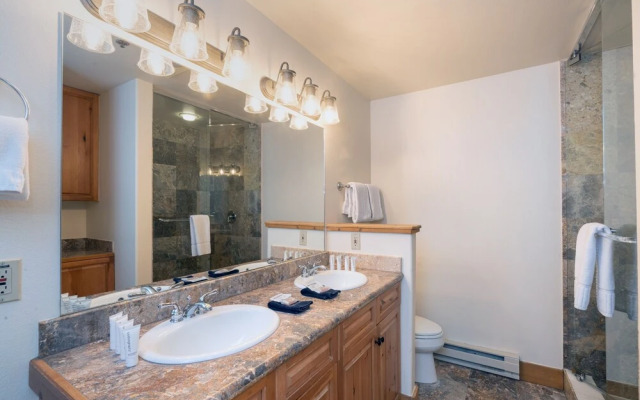 Bear Creek Lodge 106 2 Bedroom Condo by Alpine Lodging Telluride