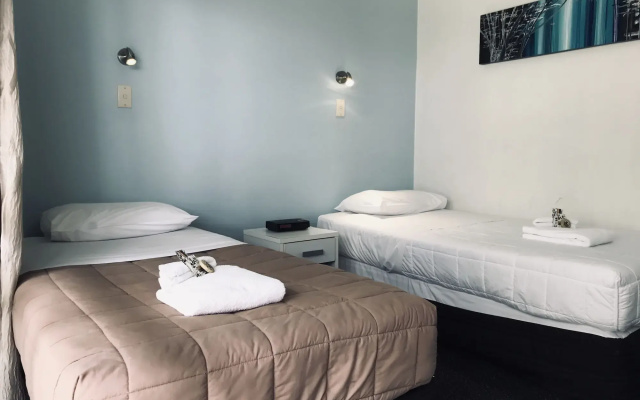 Bounty Motel