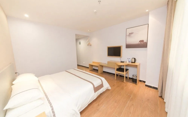 J Tour Inn