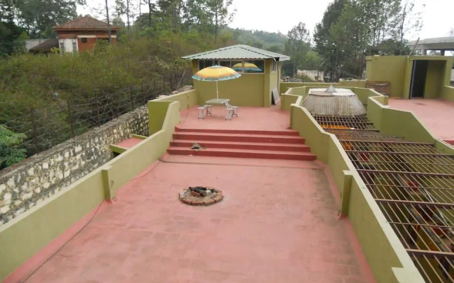 Royal Resort