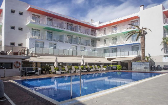 Отель Ibersol Hotel Antemare - Adults only