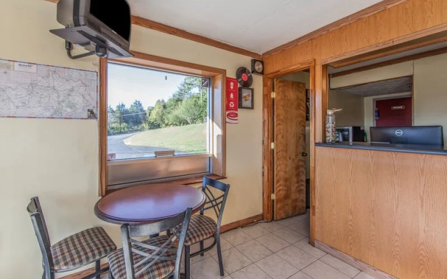 Econo Lodge Renfro Valley