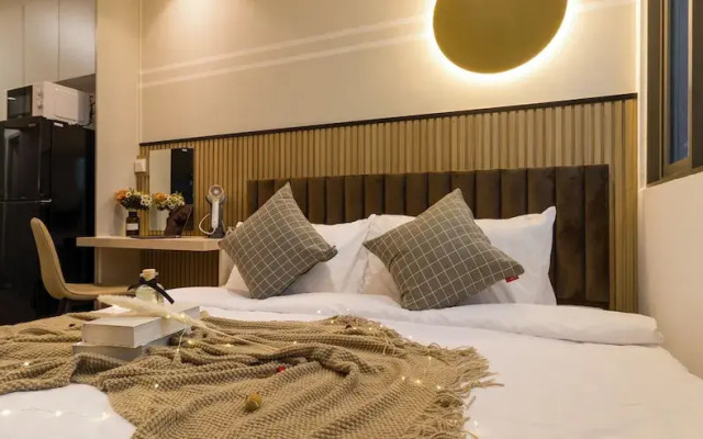 Riveria Premium Kuala Lumpur, Roam