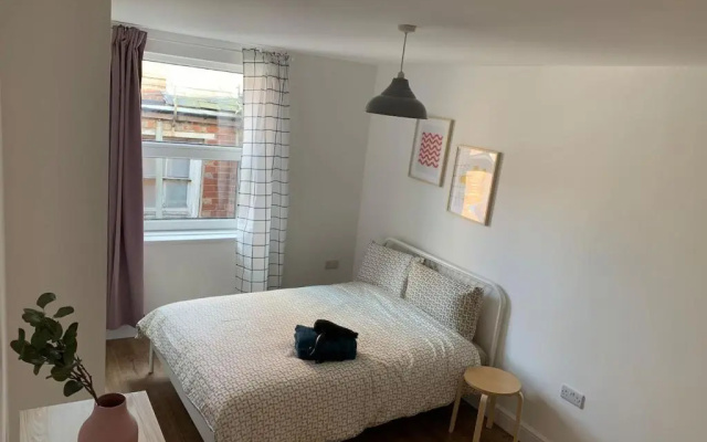 Granby Apartments F-3