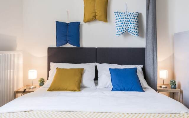 Апартаменты Wenzigova apartments комната для гостей