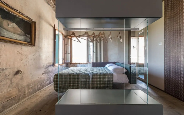 Exclusive House in Asolo Art and Design