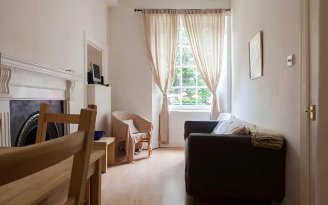1 Bedroom Flat On St Stephen Street