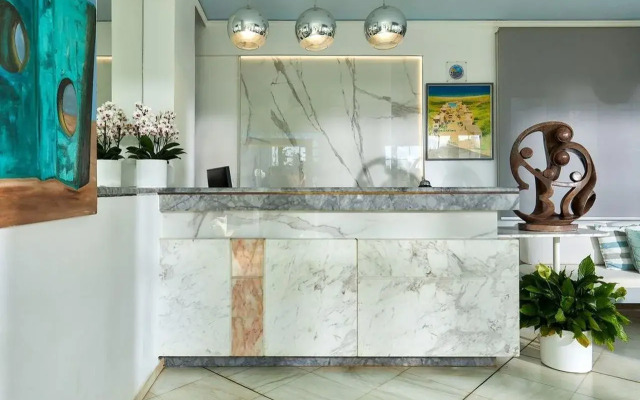 Futura Hotel
